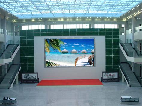 会议室安装点间距1.875mm的LED大屏整屏售价_P1.8LED显示屏-深圳市联硕光电有限公司