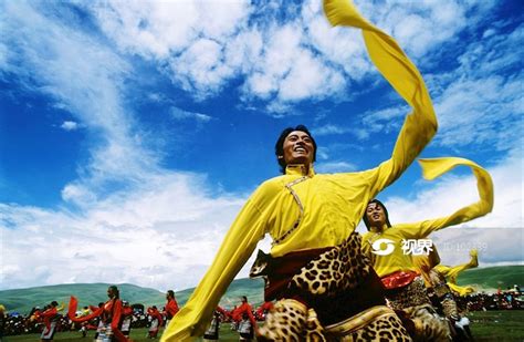 康巴藏族弦子舞 图片 | 轩视界