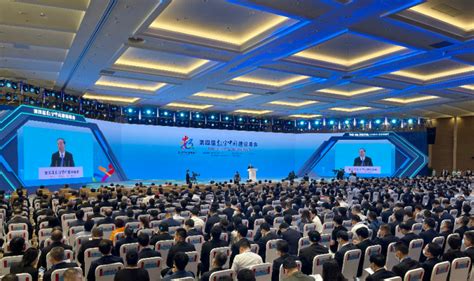 第六届数字中国建设峰会成果观察：掀起数字化新热潮 引领中国式现代化_智慧万载