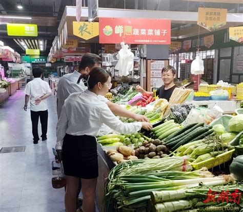 事关“吃吃吃”！青岛今年将升级改造“标准化”农贸市场不少于10处_观海新闻