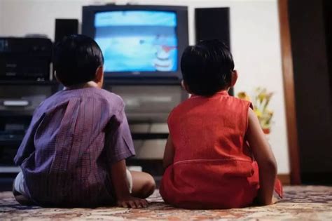 孩子看电视应注意什么 有哪些注意事项 _八宝网