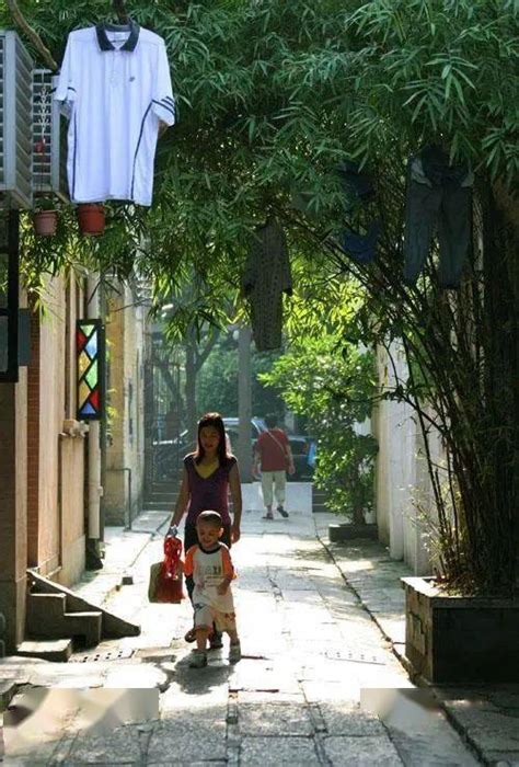广州西关老街的胡同高清图片下载_红动中国