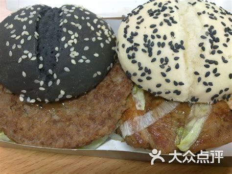 麦当劳(新街口北大街店)-黑白通吃堡图片-北京美食-大众点评网
