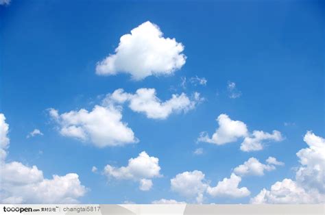 美丽的天空图片-夏天里蔚蓝色的天空素材-高清图片-摄影照片-寻图免费打包下载