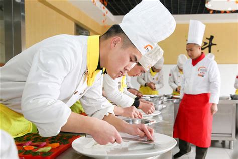 厨师培训学校排行榜 全国十大烹饪学校有哪些_学校排名_陕西新东方烹饪学校