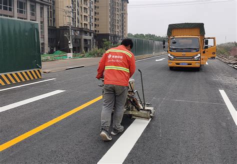 道路标线_珠海纵横交通设施安装工程