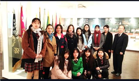 走进韩国首尔女子商业高中