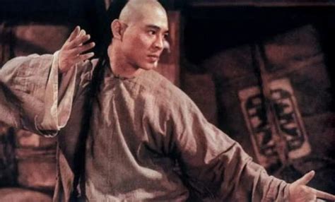 1994，成龙拍了部电影，激怒这位香港功夫大师！__财经头条