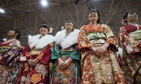 高清图：日本女孩盛装庆祝成人节_新闻_腾讯网