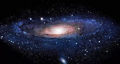 宇宙究竟有多大？新计算让宇宙半径小了3.2亿光年_手机新浪网