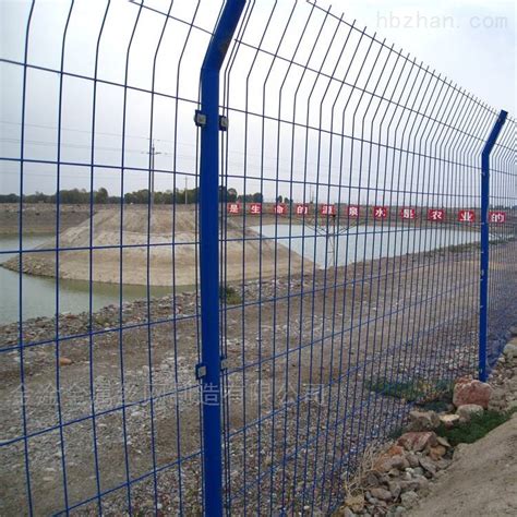 机场港口园区围界采用钢丝网围墙-安平县贝纳丰丝网制品有限公司