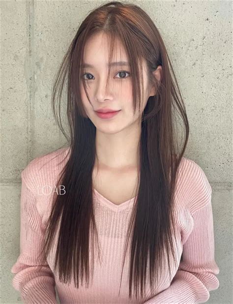 温柔妩媚直发头像女生