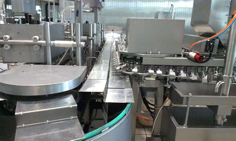 工厂流水线 - 成功案例 - 重庆冰人自动化设备有限公司