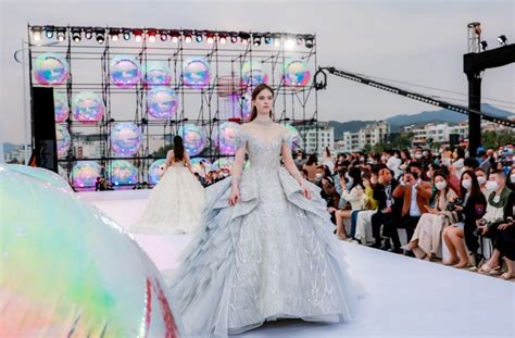 三亚新闻网_“情”至天涯，2022第二十六届中国·三亚天涯海角国际婚庆节17日开幕