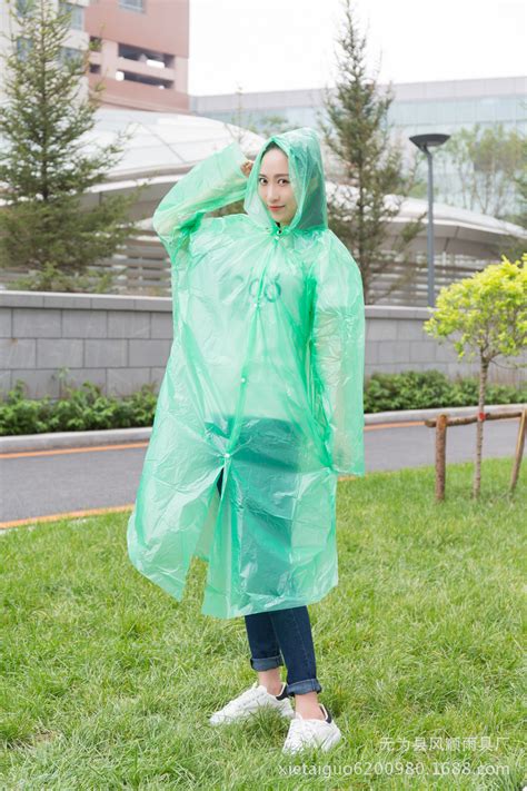 加厚一次性时尚男女分体雨衣批发 成人户外套装多功能雨衣-阿里巴巴