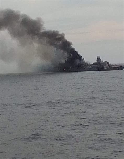 俄罗斯唯一航母的悲惨故事：库兹涅佐夫海军上将维修时还发生火灾__财经头条