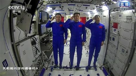 神舟十二号航天员首次天地通话 为何画面这么清楚-中国网