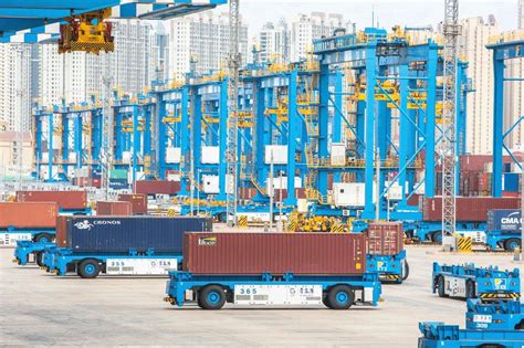 青岛港全自动化集装箱码头亮相 亚洲独一份 - 青岛新闻网