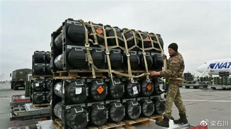 局势紧张之际美军要给乌克兰输送武器弹药，还向乌部署步兵旅战斗队