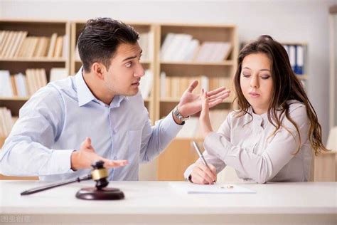 女方想离婚去哪起诉离婚呢,女方提出诉讼离婚应该怎么应诉_法律律师咨询