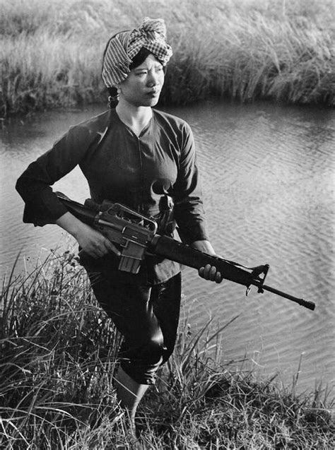 越南战争中的女人_手机凤凰网