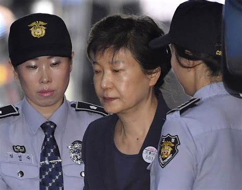70岁韩前总统朴槿惠今年第3次住院 已坐牢4年零7个月_手机新浪网