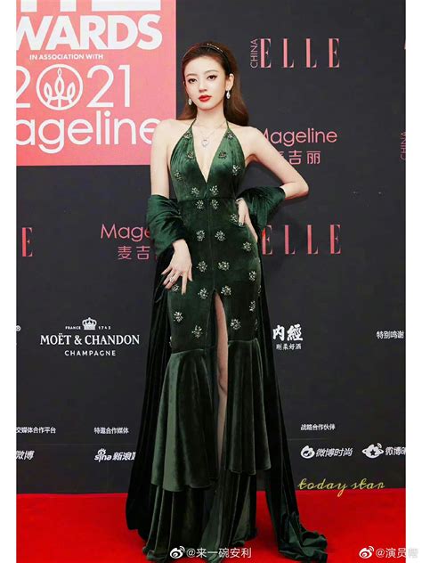 2015韩国电视大赏 女星红毯拼身材_手机凤凰网