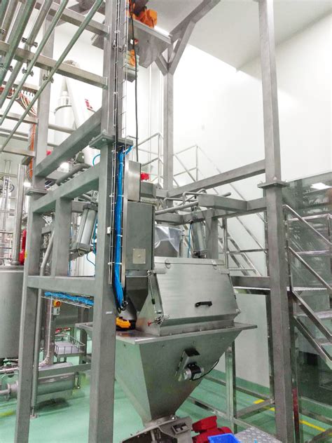 云南塑料编织袋厂在生产的时候会对于再生料等多种料混配_云南信而达塑业有限公司