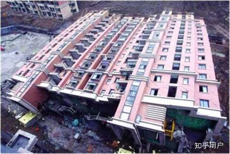 航拍台湾17层高楼倒塌现场_手机凤凰网