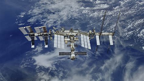 国际空间站宇航员乘“联盟”号飞船返回地面（组图）[1]- 中国日报网_新浪新闻