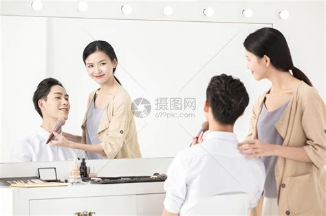 美容师招聘手机海报_手机海报_爱设计