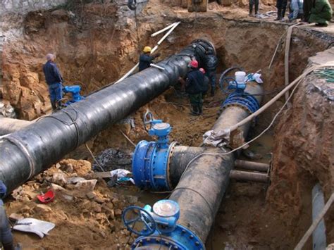 2021年11月济南市莱芜区老旧小区给水管道改造施工现场_山东正源塑胶有限公司