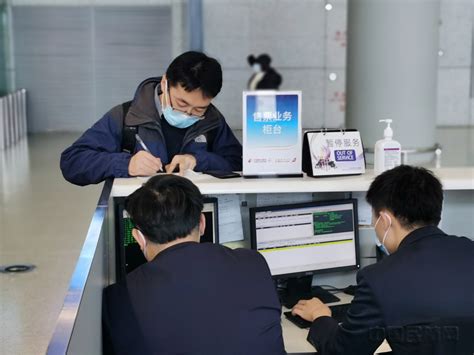无需二次安检 东航国内首个安检内票务柜台亮相虹桥-中国民航网