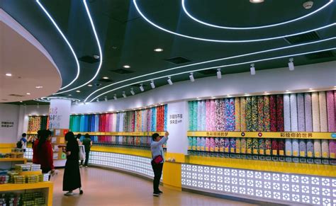 法国巴黎Pierre Marcolini 巧克力店设计 – 米尚丽零售设计网 MISUNLY- 美好品牌店铺空间发现者