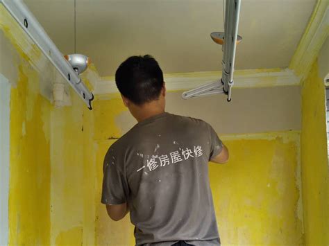 旧墙面直接刷乳胶漆行吗,旧墙面翻新施工应该注意些什么呢