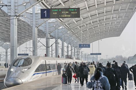 2023年春运启幕 南通火车站客流增长明显,视觉南通
