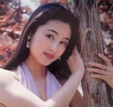 陈红18岁青涩旧照曝光，被誉为中国第一古装美女|陈红|古装|美女_新浪新闻