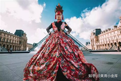 44岁的中国农村小伙穿“垃圾”走秀巴黎，火了！外媒这样说…… - 知乎