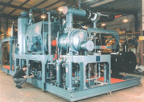 V-3/1-12型 天然气增压机-天然气压缩机-自贡诺力斯百盛压缩机有限公司专业设计、制造和销售各类特种气体压缩机的高新企业