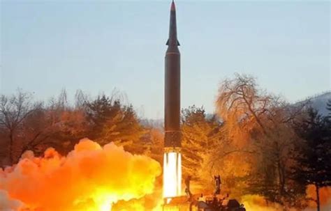 韩军方称朝鲜发射一枚弹道导弹 最新消息称落入日本海，正分析相关数据_军事频道_中华网