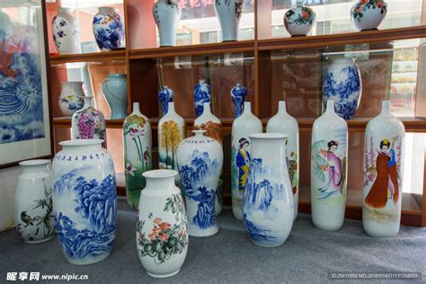 江西景德镇以陶瓷打响知名度,游客们慕名而来,经济实力却被高估|陶瓷|景德镇|知名度_新浪新闻