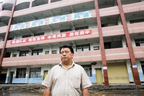 汶川地震中被称为“史上最牛校长”的叶志平，如今他带来了什么改变__凤凰网