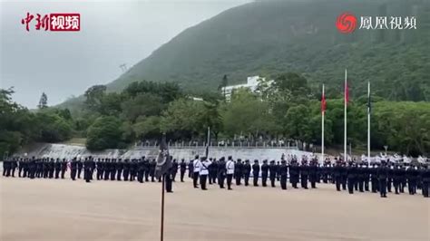 2020年香港警察学院结业会操_新浪新闻