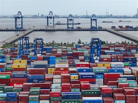 海关总署：今年上半年中国货物贸易进出口总值19.8万亿元 同比增长9.4%_凤凰网财经_凤凰网