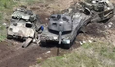 [国际军事比赛]我96A坦克挑战极限完成“坦克两项”单车赛 -新华时政-新华网