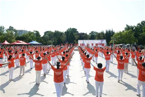 开封举办“好眠传中国 幸福舞起来”2022年全国艺术广场舞大赛活动