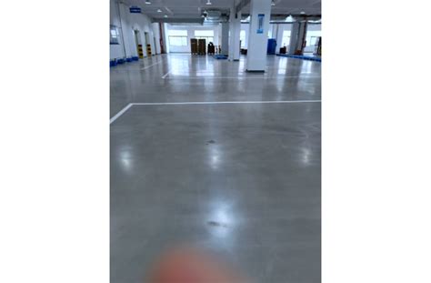 无溶剂地坪漆一平方造价多少钱？