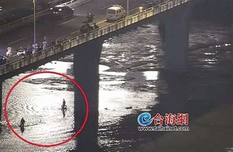 女子20米高桥坠落奇迹生还 多人搜江救人协警负伤
