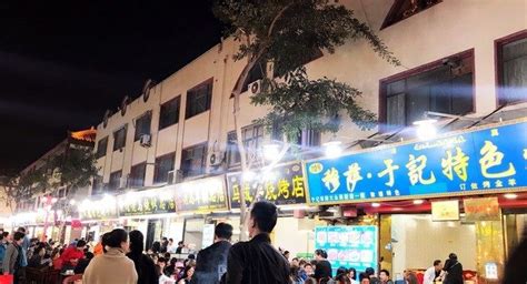 长沙，真的不止五一广场！这些夜市商圈给你最韵味的逛吃体验 | 潇湘晨报网
