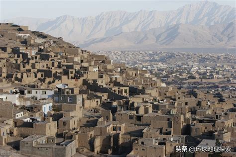 阿富汗人口面积多少，2022年人口为3209万(领土面积64.75万平方千米) — 小茹常识